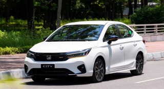 Honda City cướp ngôi đầu từ tay Toyota Vios, Mazda2 lần đầu vượt Hyundai Accent